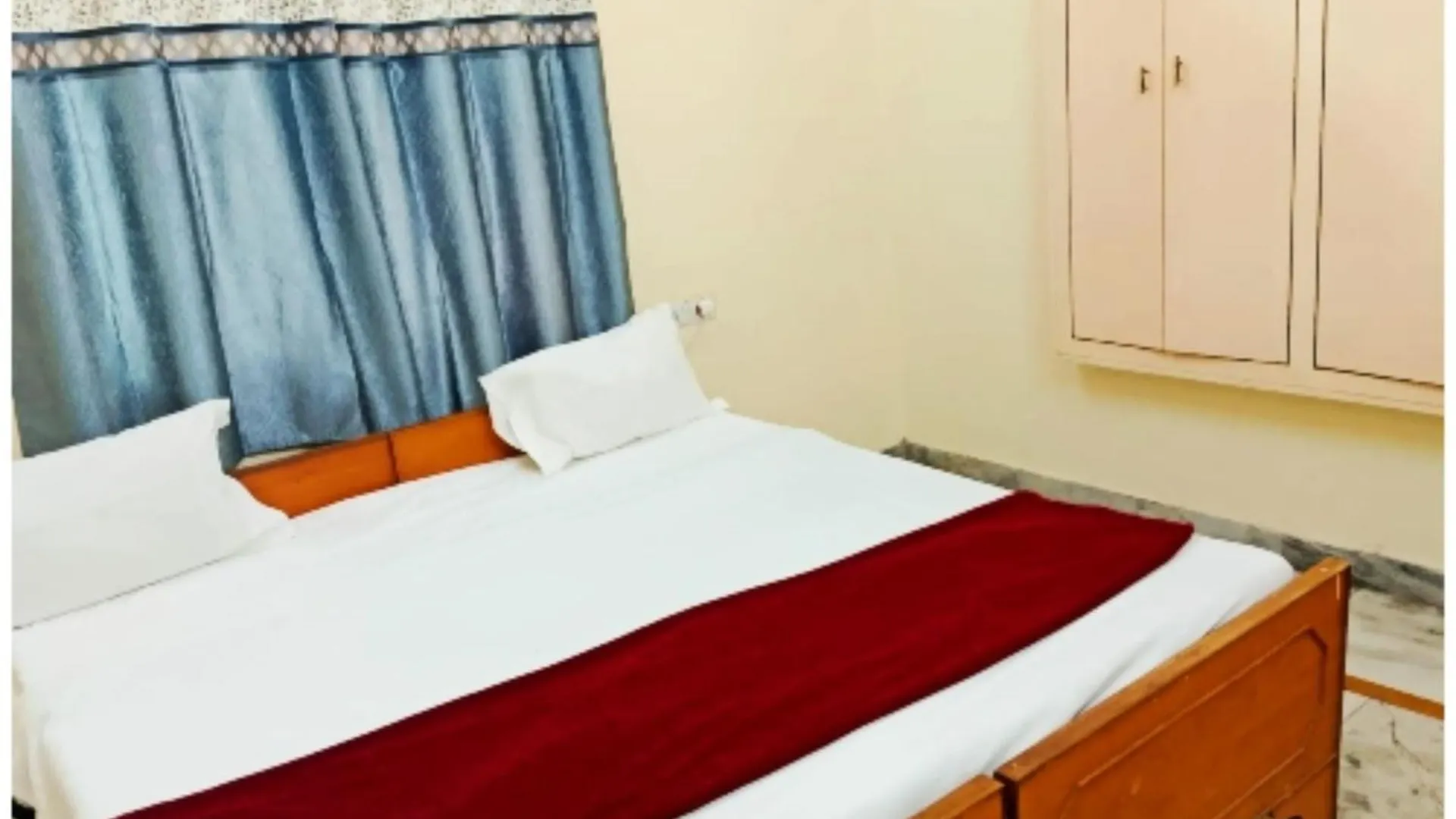 Quarto em Acomodações Particulares Hotel P G On Ganges ! Near Kashi Vishwanath Temple - Fully Air Conditioned And Spacious Rooms With Free Wi-Fi Facility - A Top Rated Hotel In Varanasi Índia